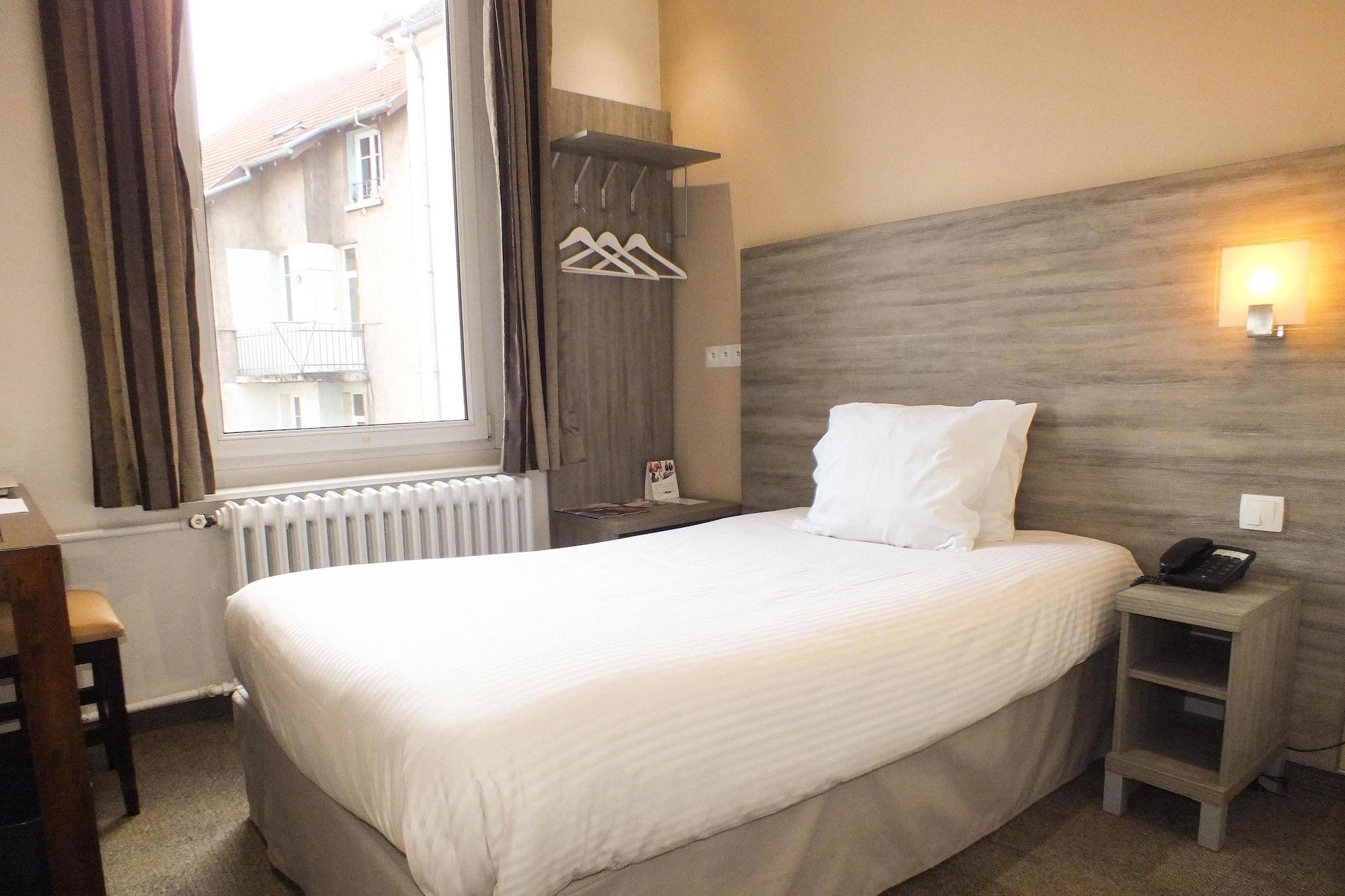 Hotel Cecil Metz Gare Екстериор снимка