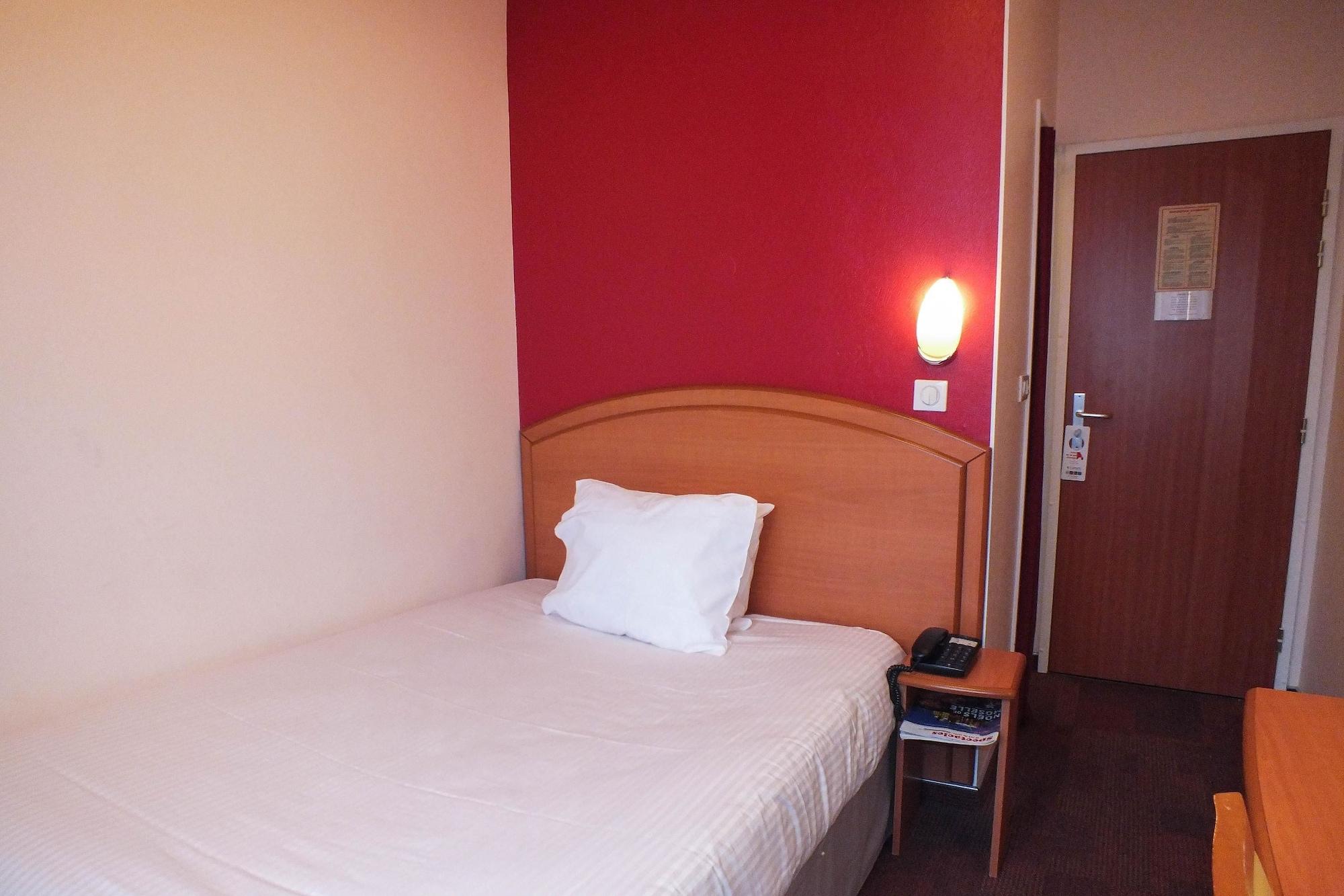 Hotel Cecil Metz Gare Екстериор снимка