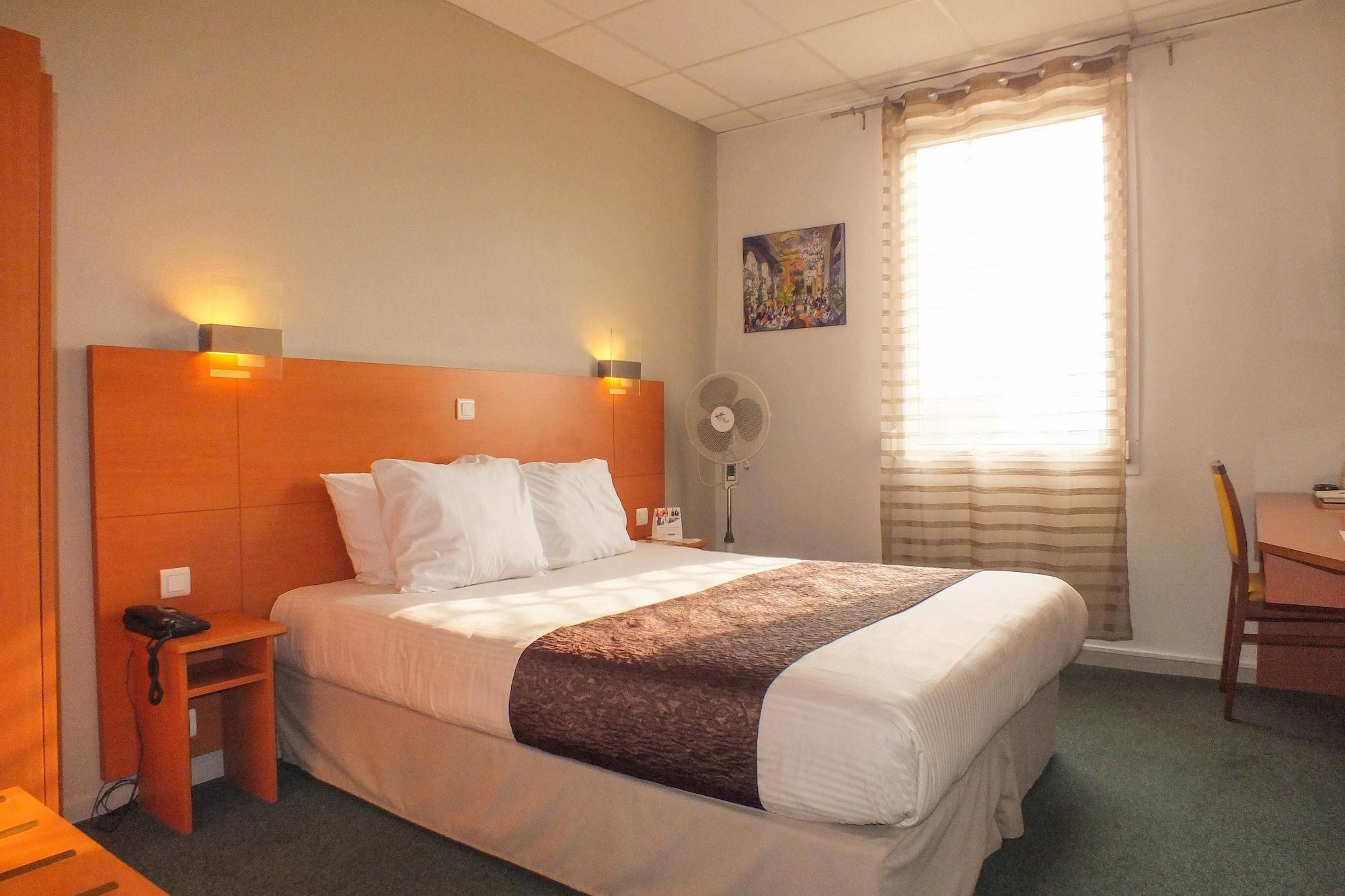 Hotel Cecil Metz Gare Екстериор снимка