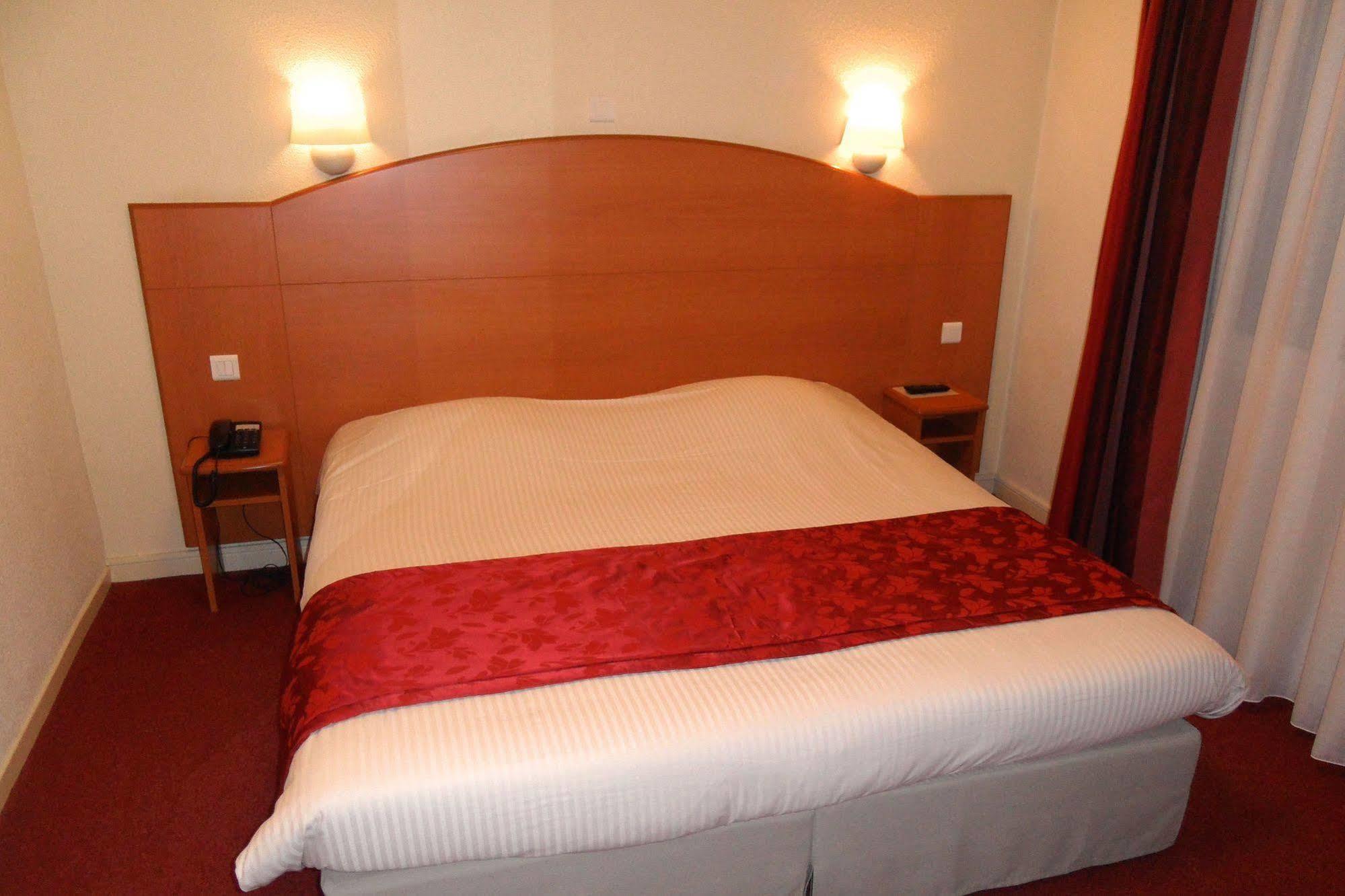 Hotel Cecil Metz Gare Екстериор снимка